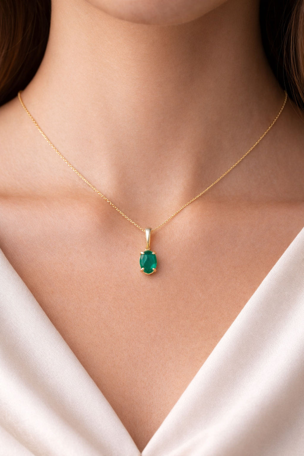 Oval Emerald Pendant