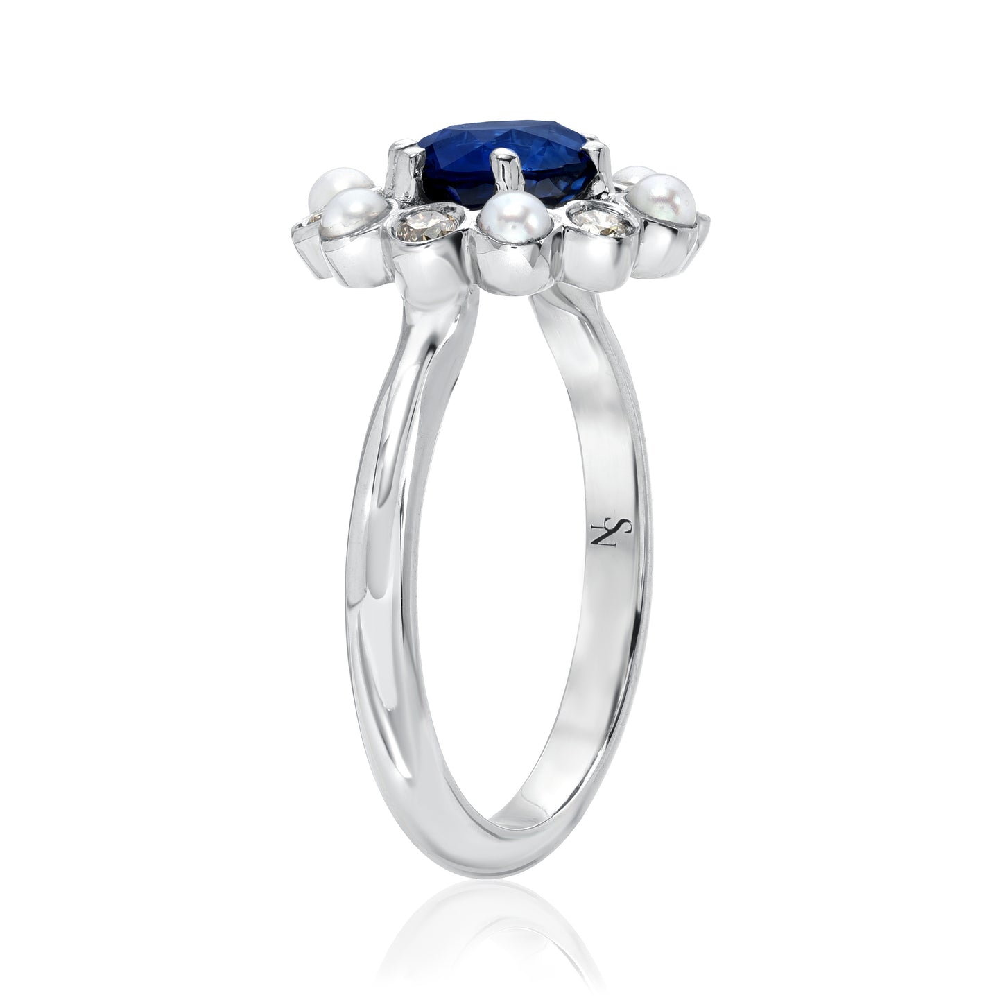 Flor de Oro with Sapphire, Champagne Diamond and Pearl